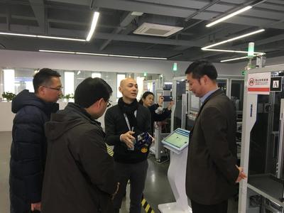 深化校企合作 共促創(chuàng)新發(fā)展 余聯(lián)慶院長一行赴無錫、上海考察調(diào)研